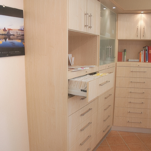 Beispiele Praxis-, Büro- & Objekteinrichtung 2